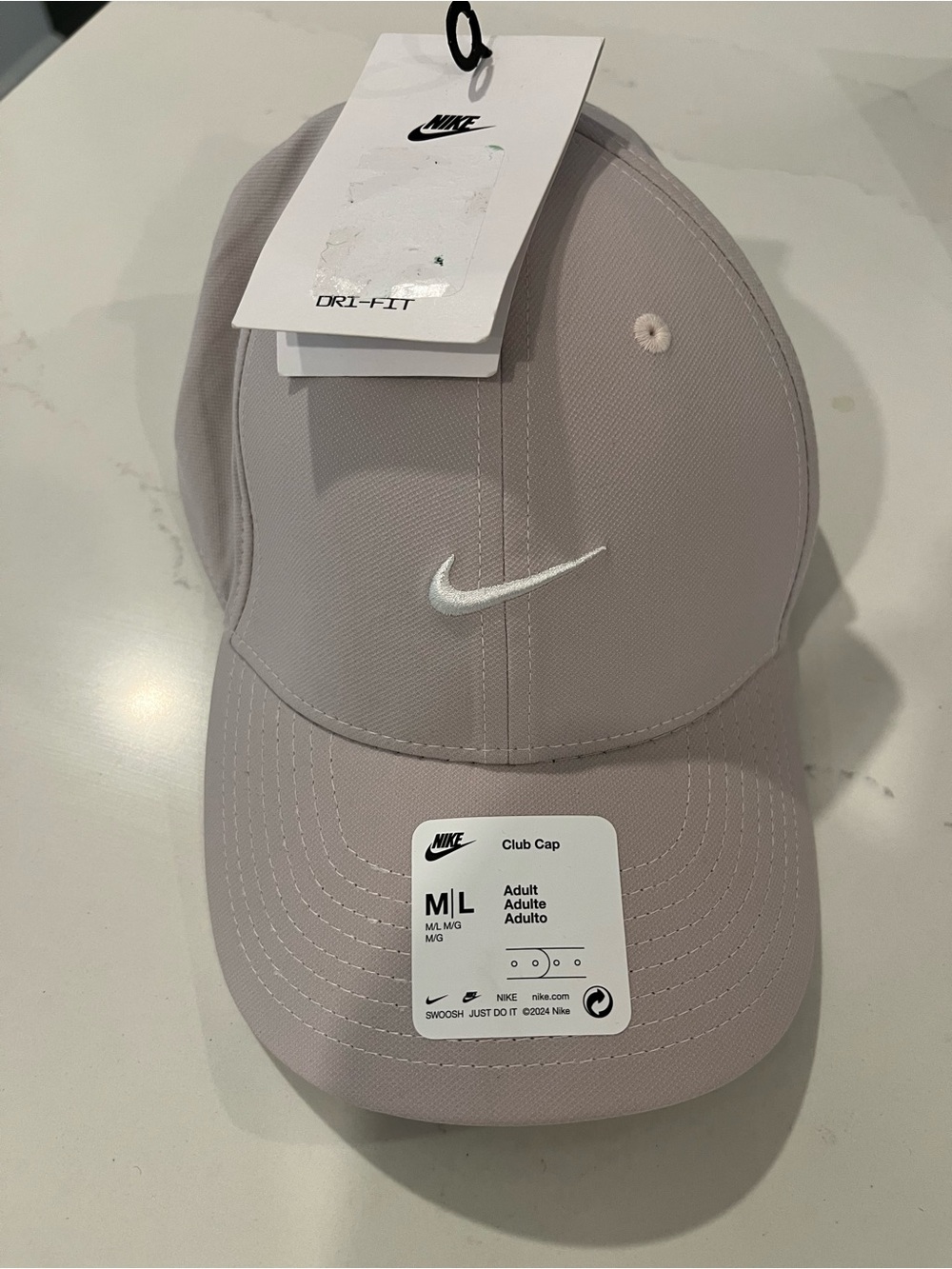 Nike Dri-FIT Club Cap in Light Gray-Unisex ⛳️